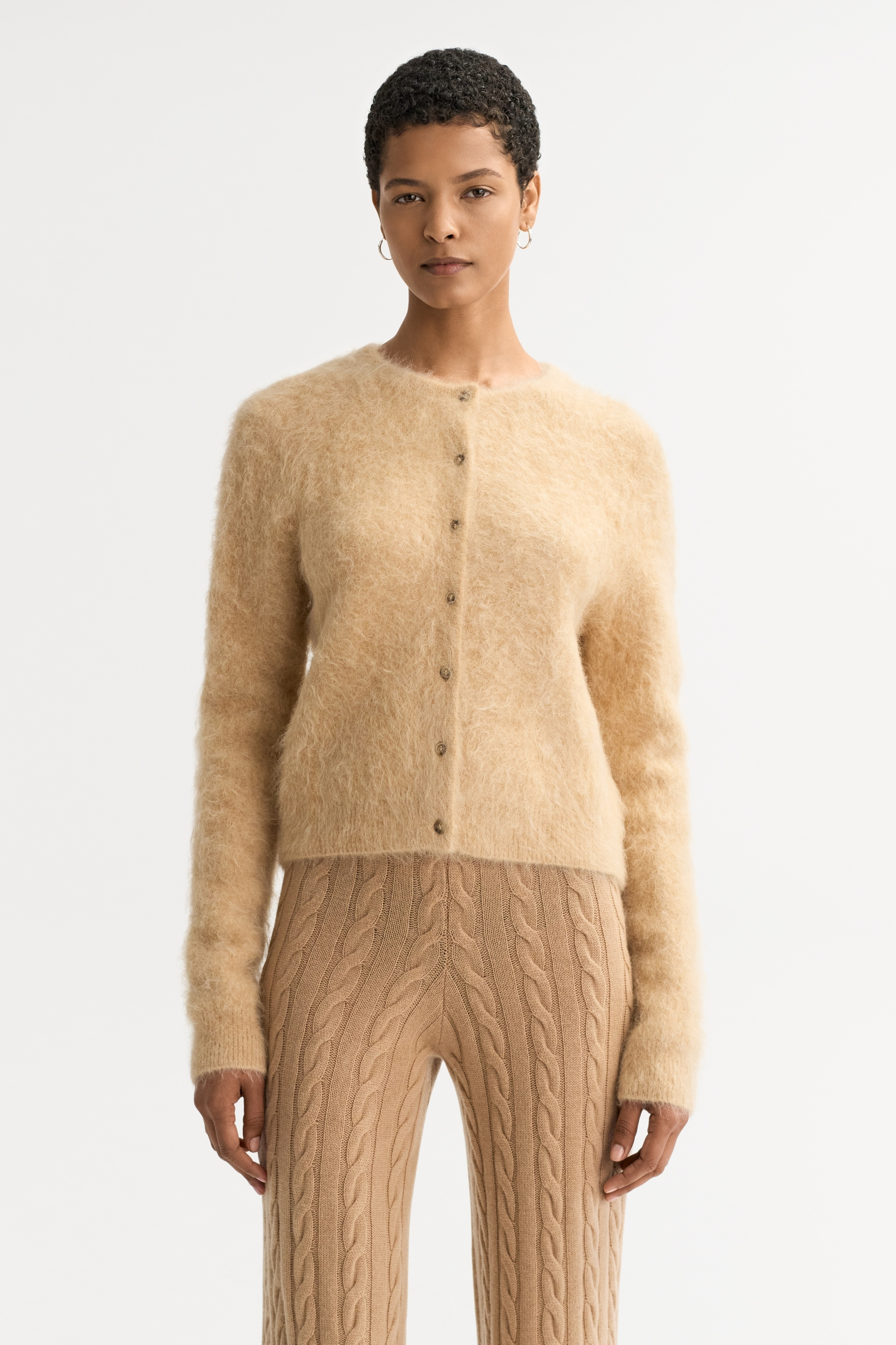 Alpaca cardigan 3