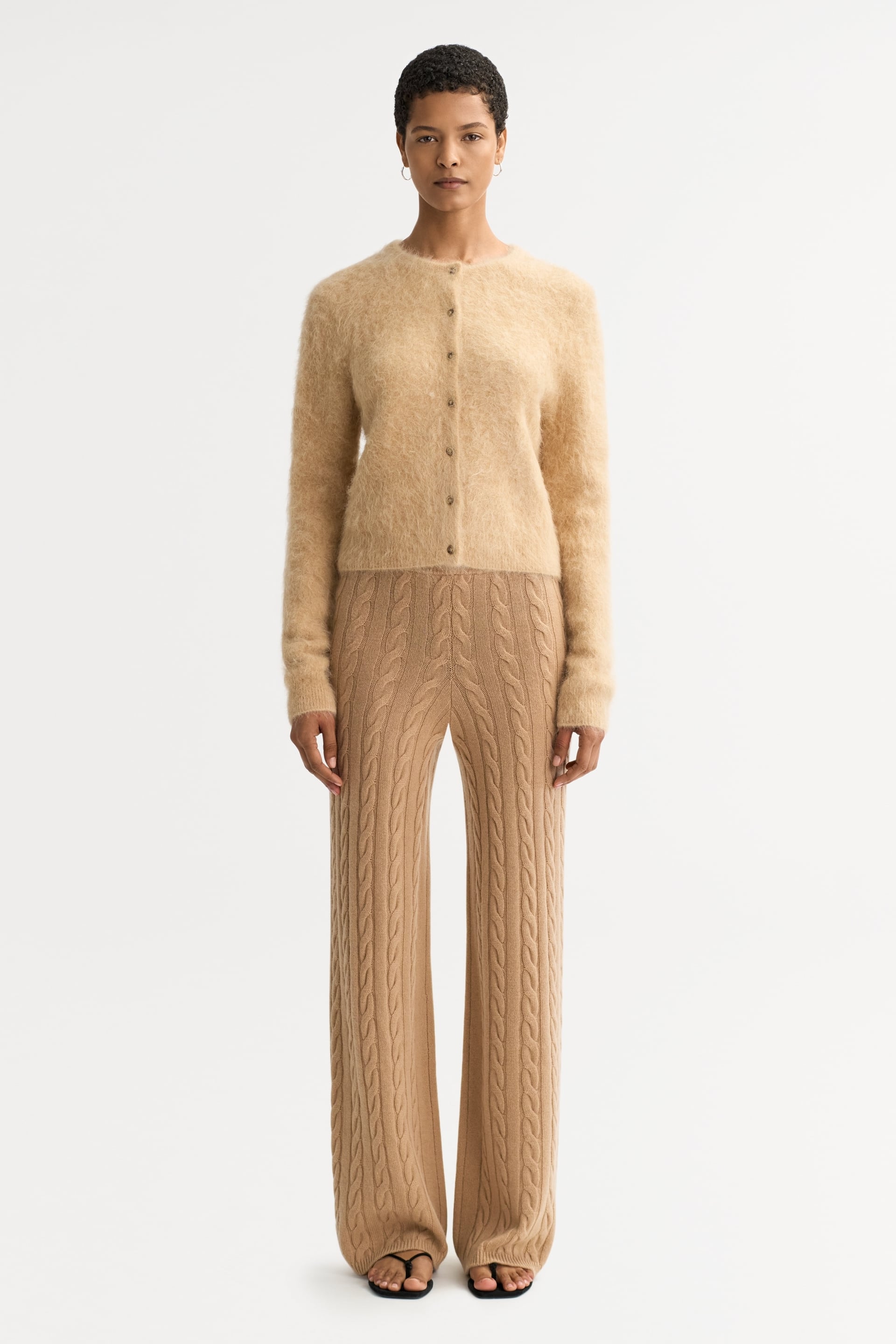Alpaca cardigan Light Camel 2