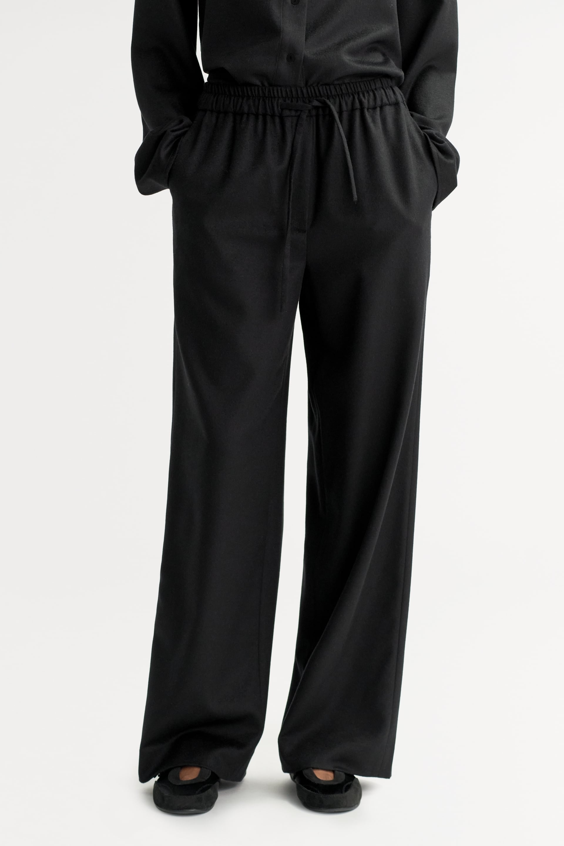 Woven pants 2